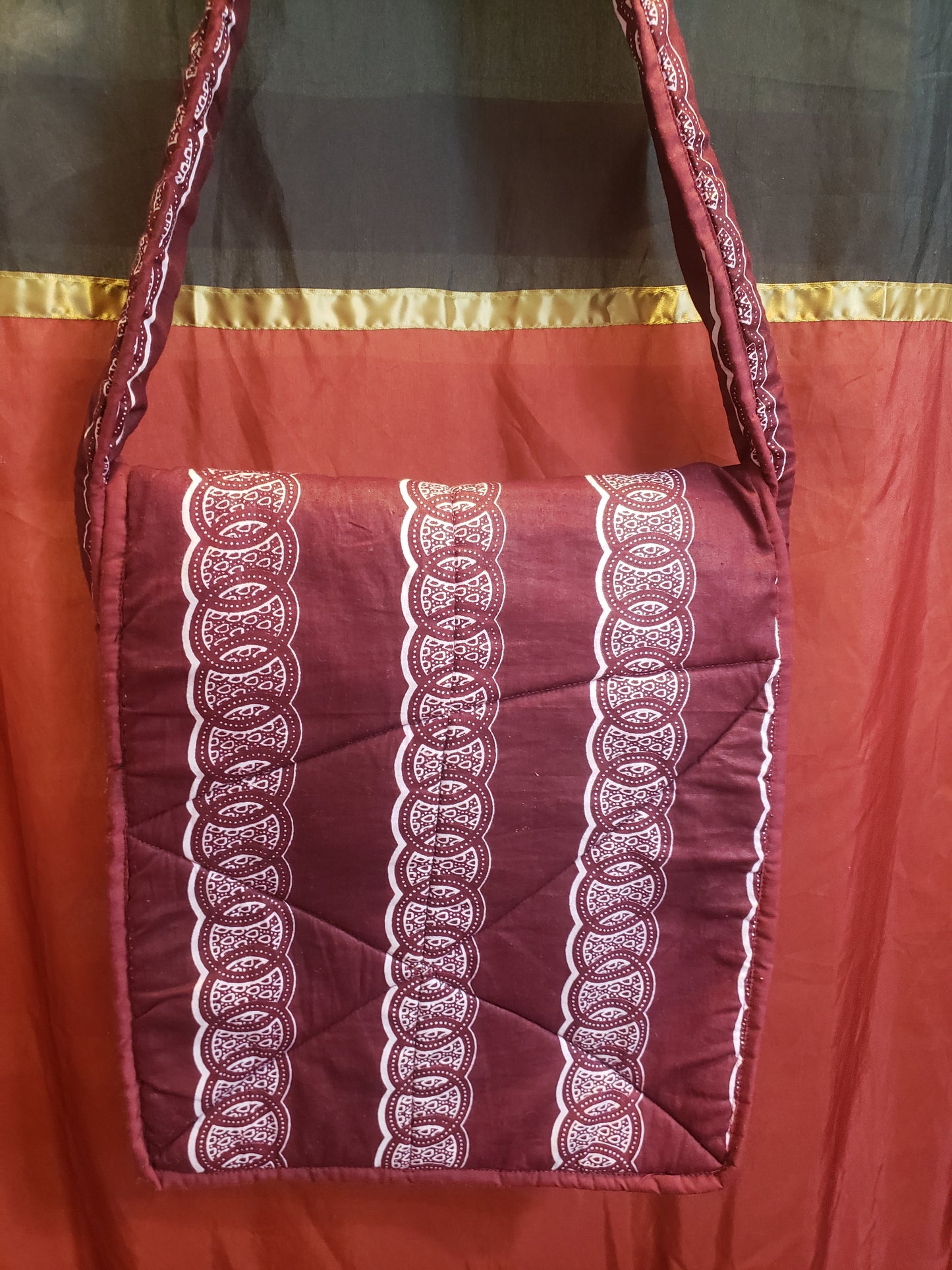 THE SAK SHOULDER PURSE