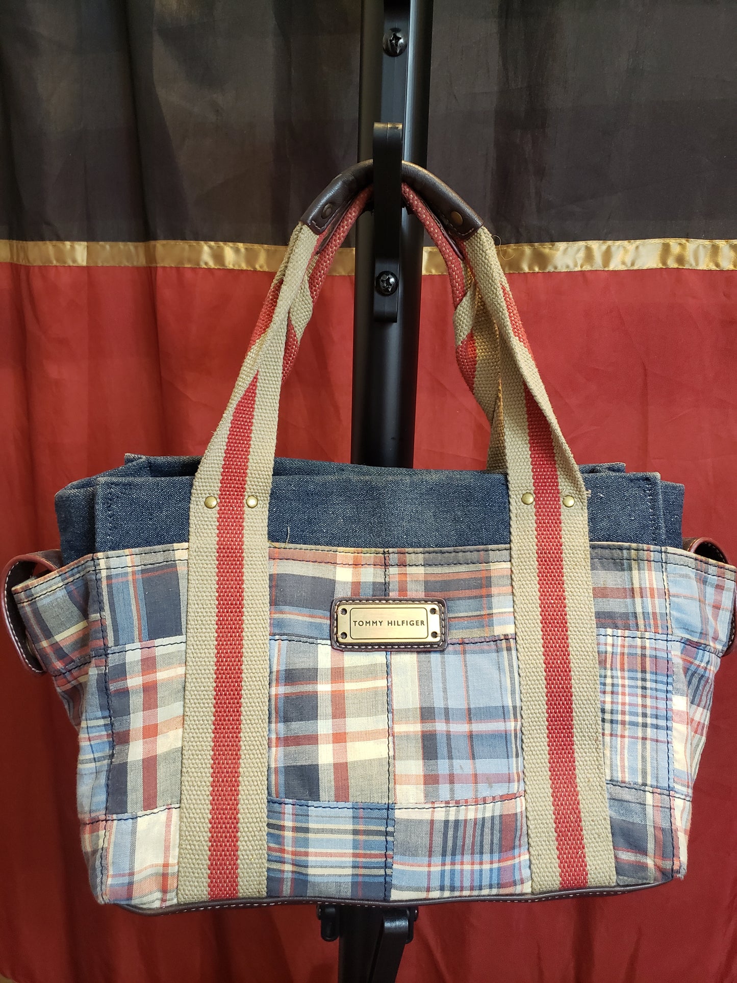 TOMMY HILFIGER SHOULDER PURSE