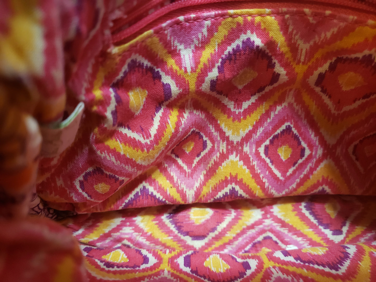 VERA BRADLEY CROSSBODY
