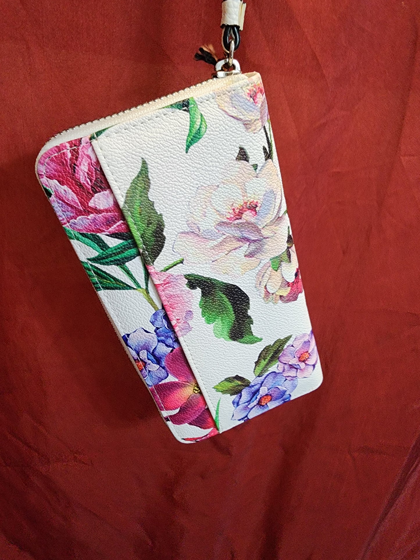 DANA BUCHMAN WALLET