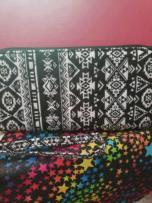 BLACK & WHITE FASHION WALLET