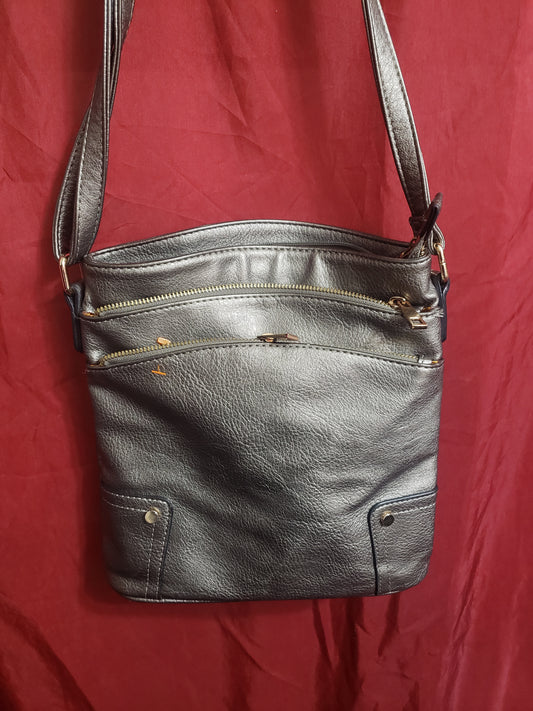 SILVER FAUX LEATHER CROSSBODY