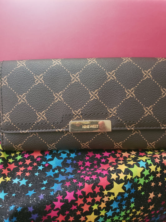 NINE WEST WALLET