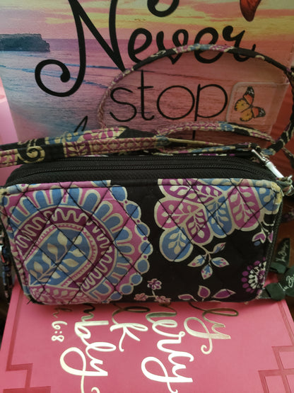 VERA BRADLEY CROSSBODY
