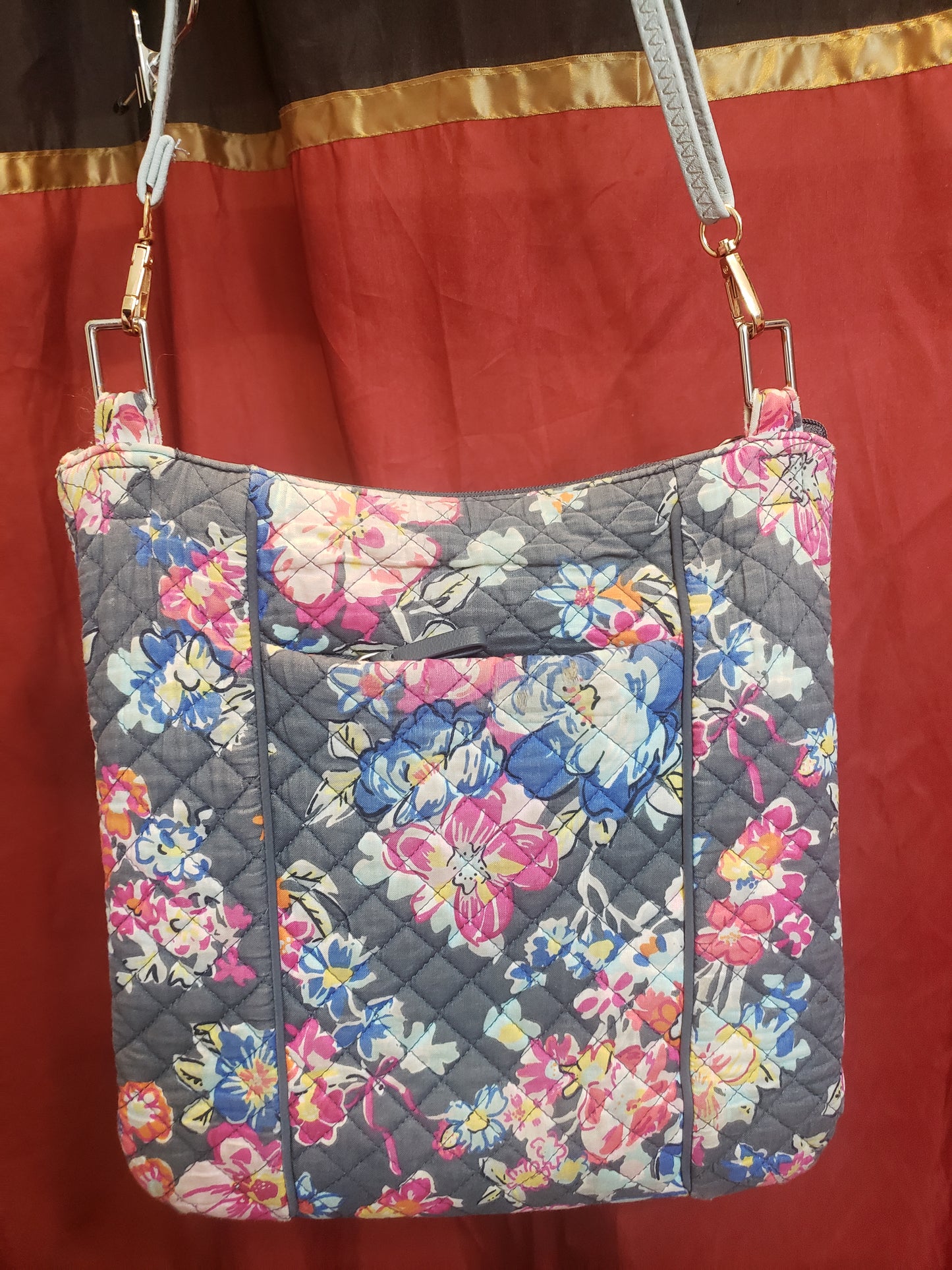 VERA BRADLEY CROSSBODY