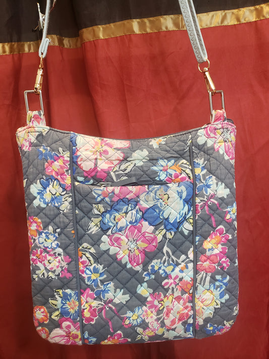 VERA BRADLEY CROSSBODY